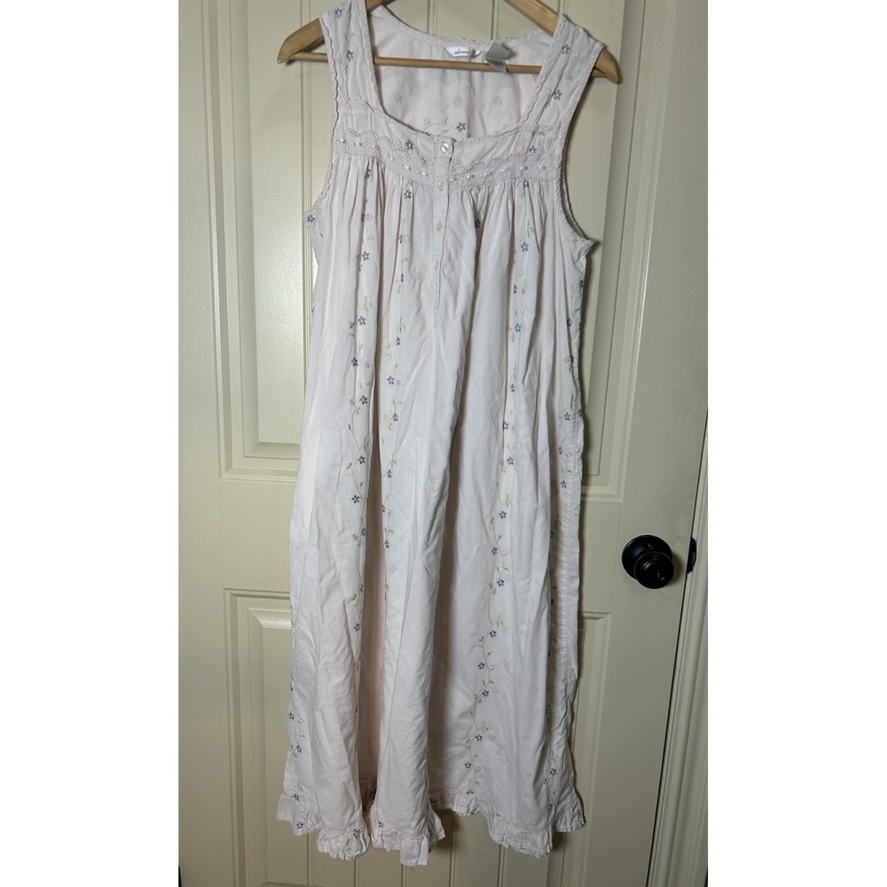 Vintage Adonna LightPink Flowers Ruffle trim  Nightgown Size L 100% Cotton Gown